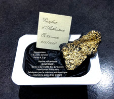 Roche volcanique dorée à la feuille d'or 22 carats fabriquée en Auvergne FRANCE