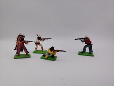 Britains deetail ensemble de 4