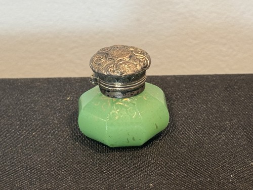 Vintage green opaline scent - vintage,