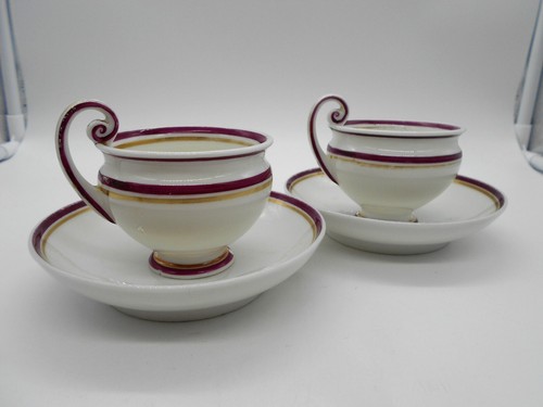 Paire tasse sous - &,