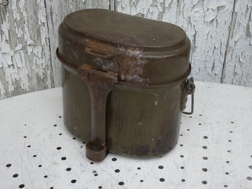 Gamelle allemande datée - , 1944