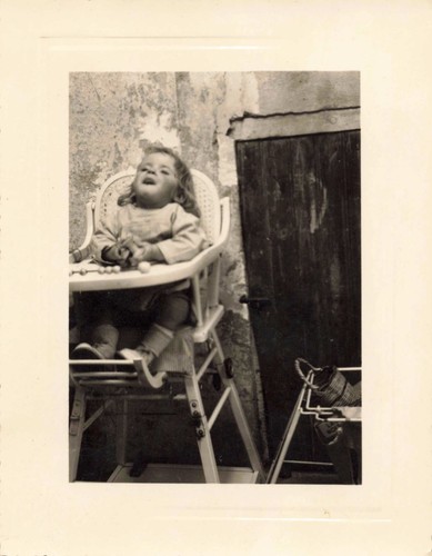Ancienne photographie jeune - ancienne,