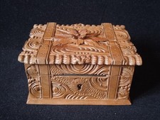 Ancien petit coffret à