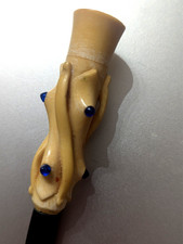 Fume-cigarette ancien sculpté