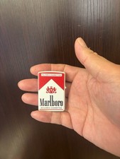 Briquet Marlboro Zippo flamme à huile inutilisée livraison gratuite neuf
