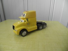 DISNEY PIXAR CARS CAMION MACK