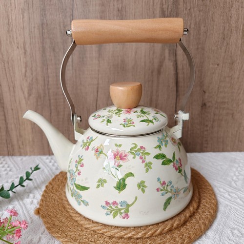 Théière vintage - vintage, en