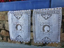 LOVELY LITTLE PAIR OF ANTIQUE 1900 VENICE LACE AND EMBROIDERY CURTAINS