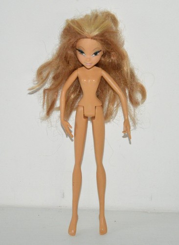 Poupée winx club flora avec - winx,