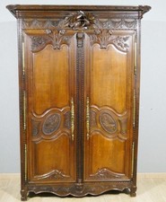 Norman wedding wardrobe in mesh oak carved with doves and flowers XVIII