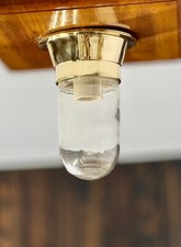 Ancienne lampe cloison