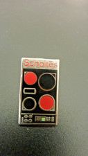 pin's pins badge ARTHUS BERTRAND SCHOLTES
