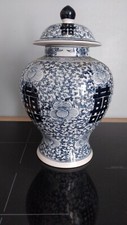 Ceramic ginger pot, 18th century style, potiche