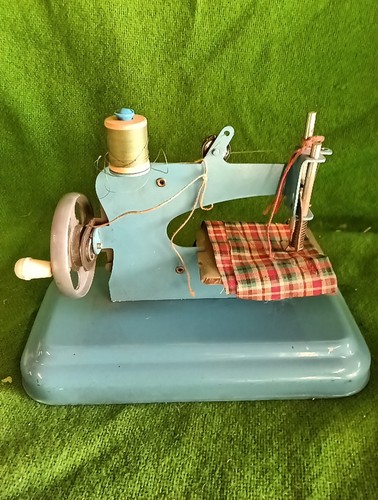 Jouet machine coudre - À,