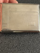 Étui à Cigarettes en Métal