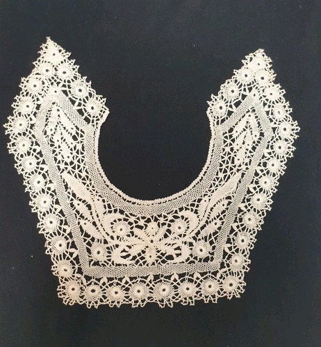 Grand col ancien dentelle - en,