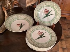 8 assiettes a desserts et