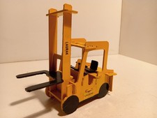 Bois peint chariot élévateur assemblé Laurak cariste en entrepôt 1/18 BE