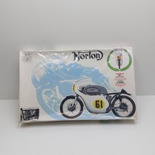 1/9 Protar 122 maquette moto