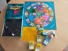 Trivial Pursuit édition FAMILLE Parker  10 ANS ET PLUS AVEC RECHARGE 100 CARTES 