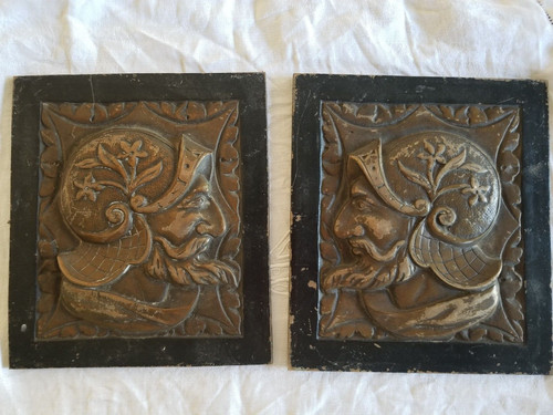 Bas relief bronze tête - bas,