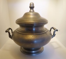 Ancienne soupière en étain