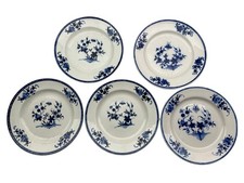 5 assiettes Tournai XVIIIe