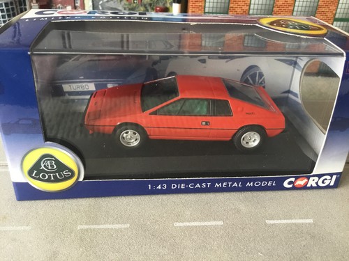 Corgi lotus esprit first - s1,