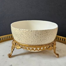 Coupe Oeuf d'Autruche, Socle