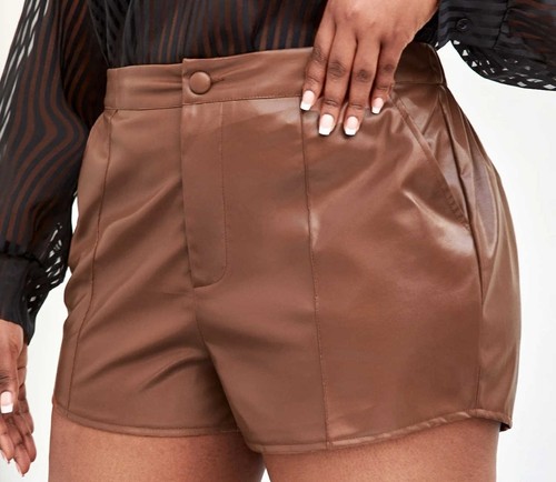 Short taille haute cuir - haute, en