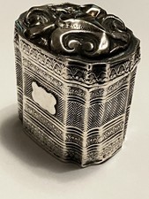 Petite boîte à priser le