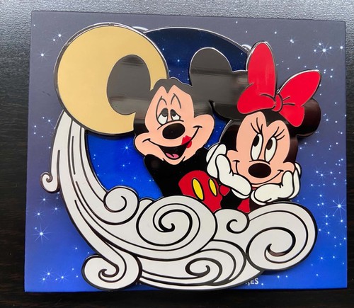 Pin disney moon mickey minnie - disney,