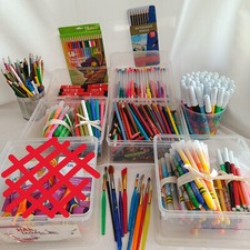 Lot de crayon, feutre, colle