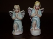 Lot de 2 figurines en biscuit