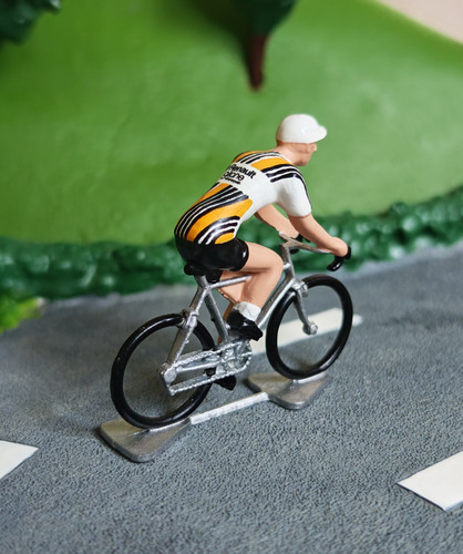 Cycliste miniature renault - cycliste,