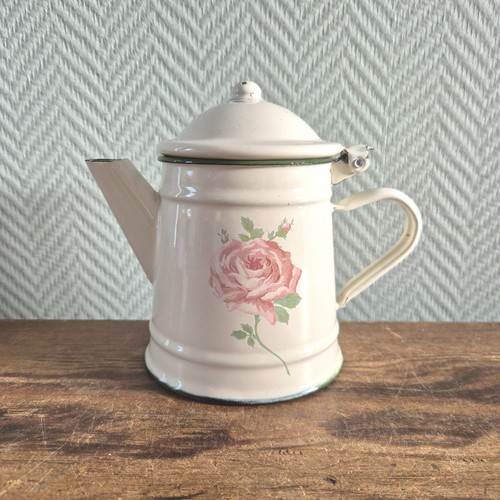 Ancienne cafetière émaillée