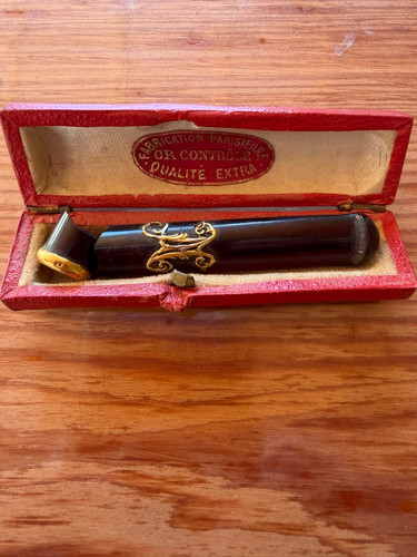 Fume cigarette ancien - fume-cigarette, or