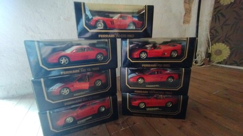 Voiture miniature ferrari - miniature,