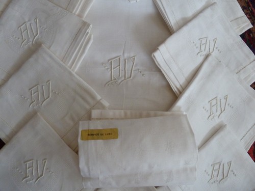 Nappe ancienne 12 serviettes - nappe,