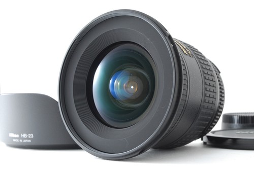 Objectif zoom grand - , angle