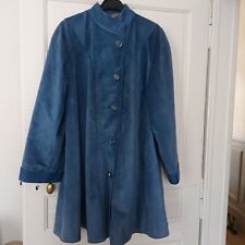Manteau ample en cuir bleu et daim