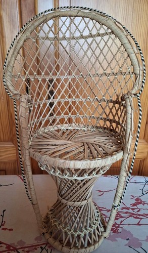 Petite fauteuil emmanuelle - petite,