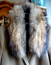 GRAND COL EN FOURRURE de RATON