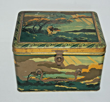 ANCIENNE BOÎTE PUBLICITAIRE