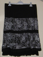 TRES BELLE JUPE LONGUE NOIRE