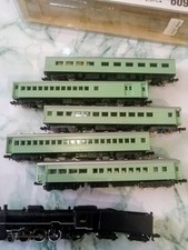 Locomotive à vapeur C59 avec 5 wagons