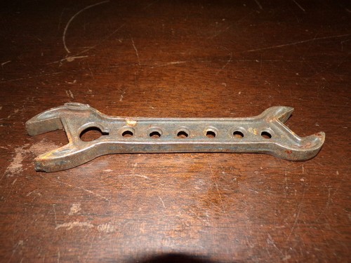 Ancienne clé plate et - et, 30