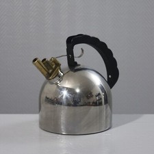 Richard Sapper & Alessi Kettle 9091 Design 1985 Vintage Edition Copper Bottom