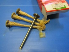 4 Soupapes d'échappement