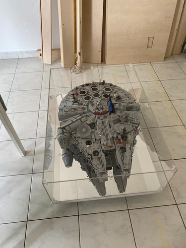 Millenium falcon monté dans - millenium,